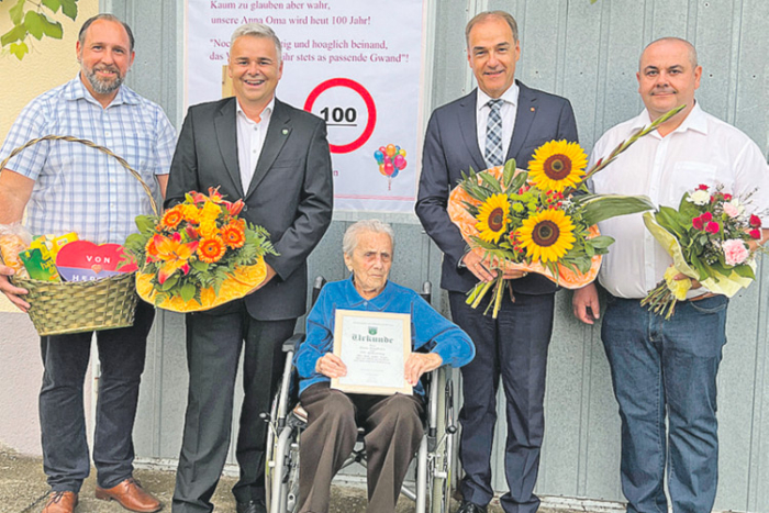 LR Schneemann gratulierte zum 100. Geburtstag