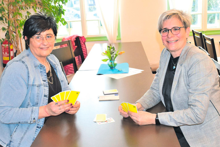Marianne Hackl und Karin Kirisits von den ÖVP Frauen.