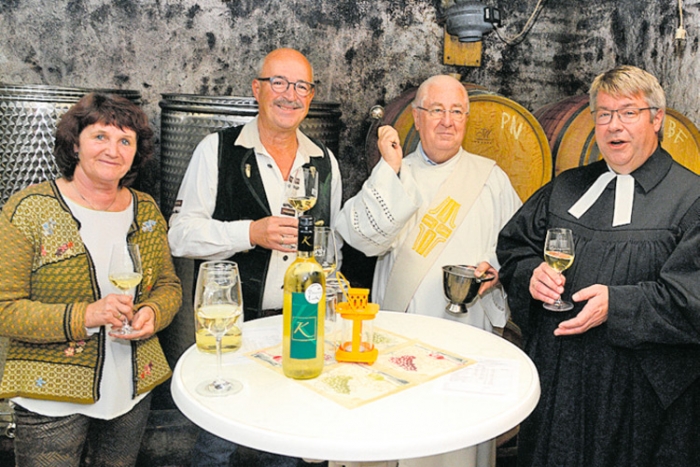 Erfolgreiche Weintaufe im Weingut Koch in Rechnitz