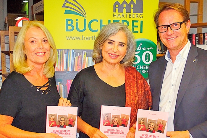 Autorin Brigitte Karner (m.) mit R. Schreiner &amp; Bgm. M. Martschitsch.