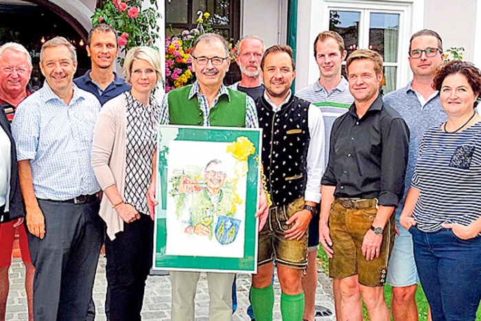 Die Mitglieder der Tourismuskommision Pöllauer Tal mit Alt-Bgm. Hans Weiglhofer (m.).  