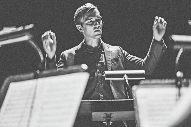 Erich Polz ist Chefdirigent des Kammerorchesters „Modus 21“. Am 5. und 6. Jänner spielt er jeweils von 11 bis 13 Uhr im Bad Gleichenberger „Mailandsaal“ ein Neujahrskonzert. 
