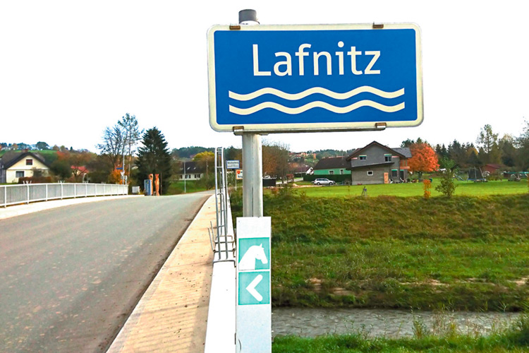 Die Mitte der Lafnitz ist nun wieder die Grenze zu Neudauberg und dem Burgenland.