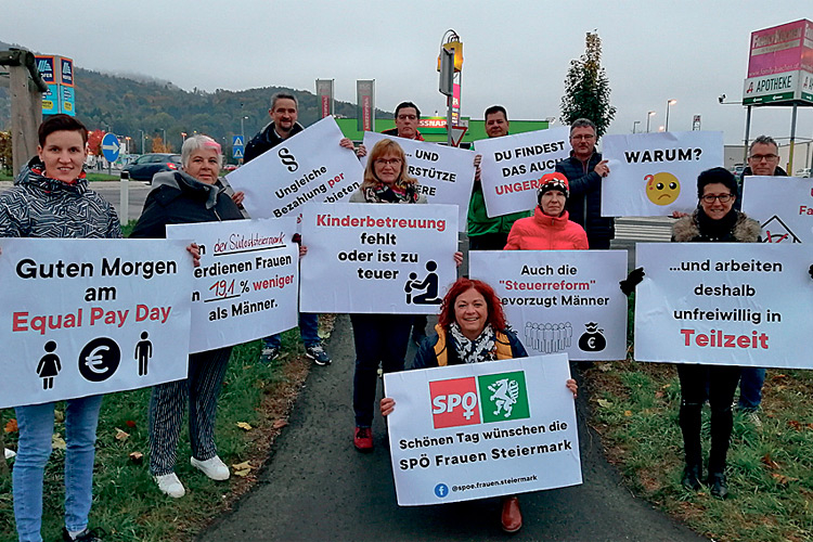Die SPÖ-Frauen der Südoststeiermark am „Equal Pay Day” in Feldbach fordern mehr Lohngerechtigkeit. 