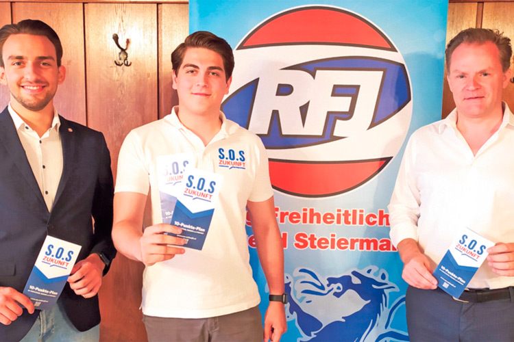 Der GF RFJ-Landesobmann Alessandro Kopeter (mitte) mit Tim Tschinkel (stv. Bezirksobm.) und NR Walter Rauch (FPÖ Bezirksobm.).