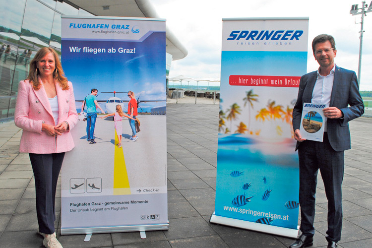 Wolfgang Grimus, Geschäftsführer Flughafen Graz und Dr. Andrea Springer, Geschäftsführerin Springer Reisen.